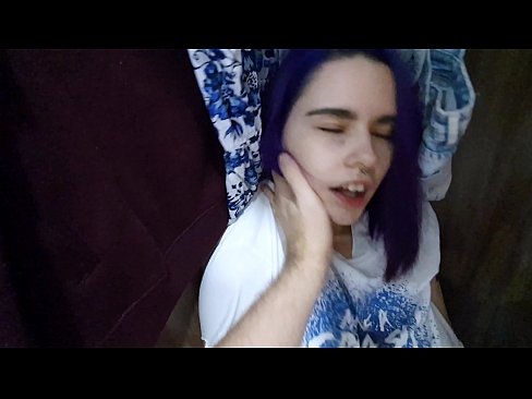 ❤️ Encontrei minha irmã no armário e ajudei-a a se ejacular. ☑ Porno russo em nós ❌️